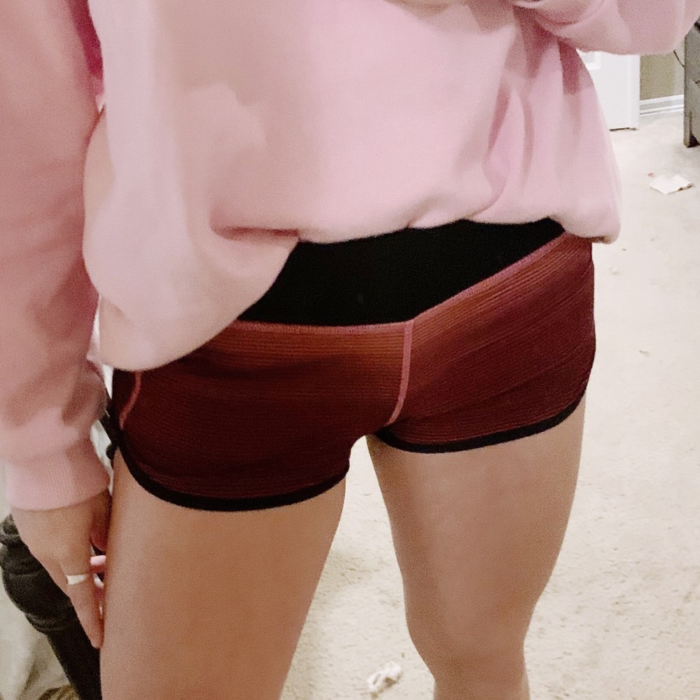 lulu speed up shorts